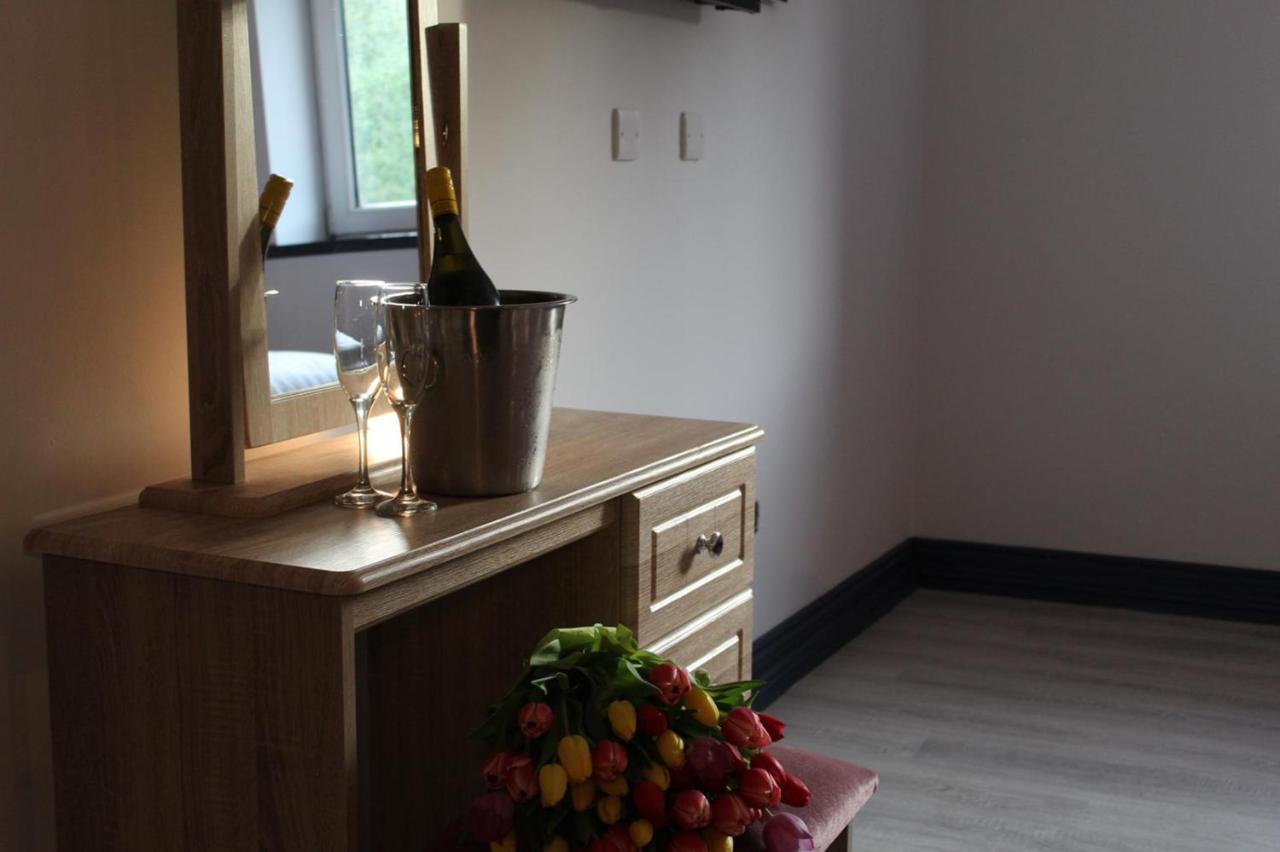 The Dutch Tulip Hostel Mallow Ngoại thất bức ảnh